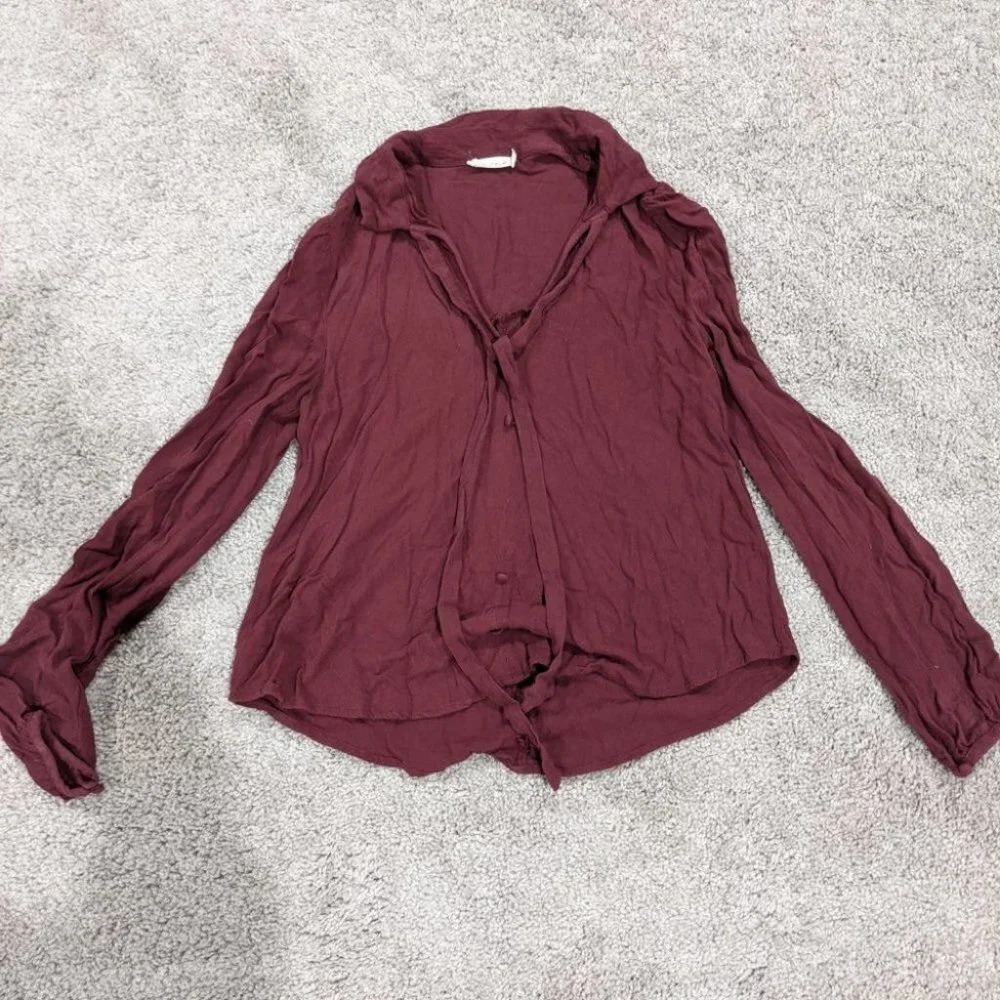 Chloe & Katie Maroon Tie Front Blouse Size Small from